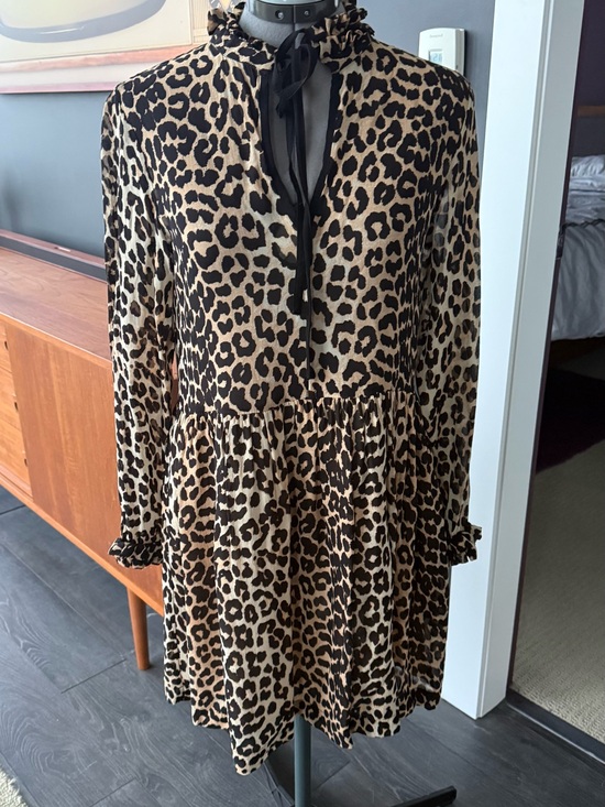 Ganni Dresses & Skirts - Ganni Leopard Print Ruffle-Neck Long-Sleeve Dress - Leopard Print